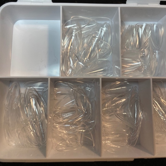 Kiara Sky Gelly Tips - Full Cover Short Almond Tips - Picture 4 of 7